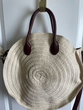 Straw Circle Tote with Brown Handles - Neutral